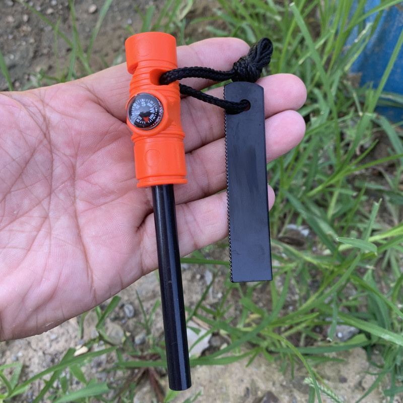 أداة إشعال متعددة الوظائف من س - مراجعة Ferro Rod Striker وسعره